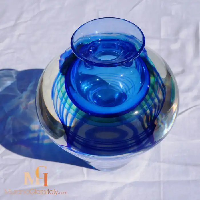 Blue Sommerso Glass Vase 产品俯视图