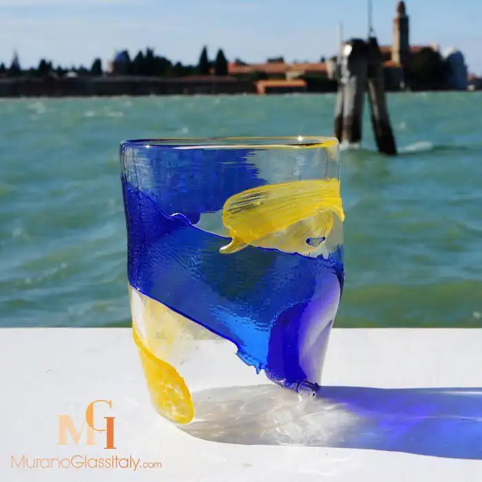 威尼斯彩绘吹制玻璃杯 – 产品侧面图二