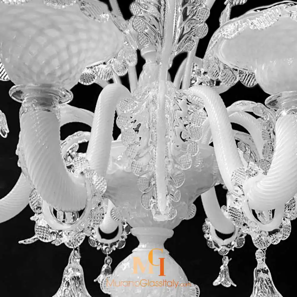 White murano glass chandelier – Bottom Detail