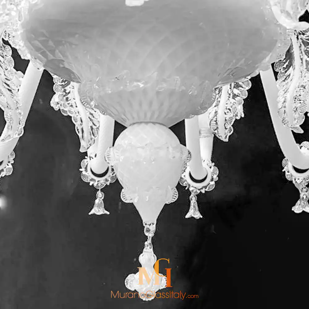 White murano glass chandelier – Detail