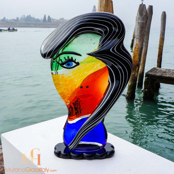ديكور تمثال وجه امراة من الزجاج