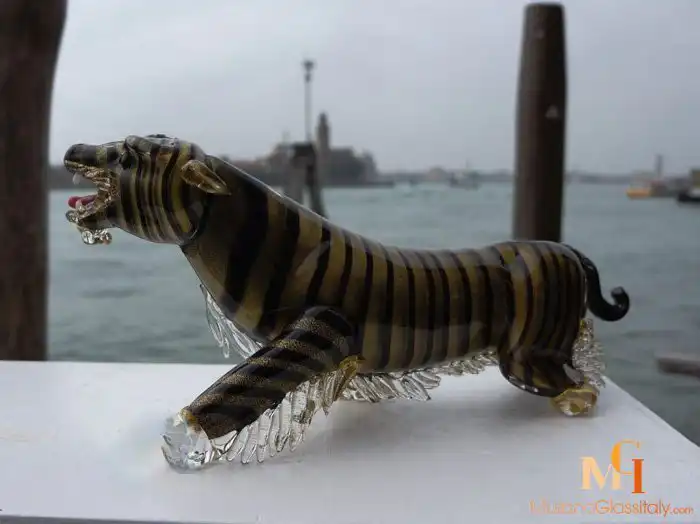 Bengal Tiger – Tiger Skulptur Glas mit 24 kt Gold – Seitenansicht