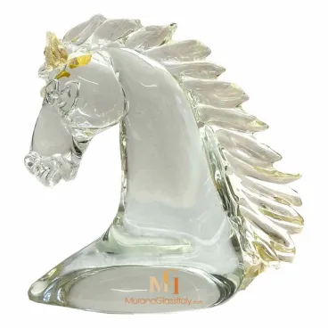 راس حصان رائع من الكريستال